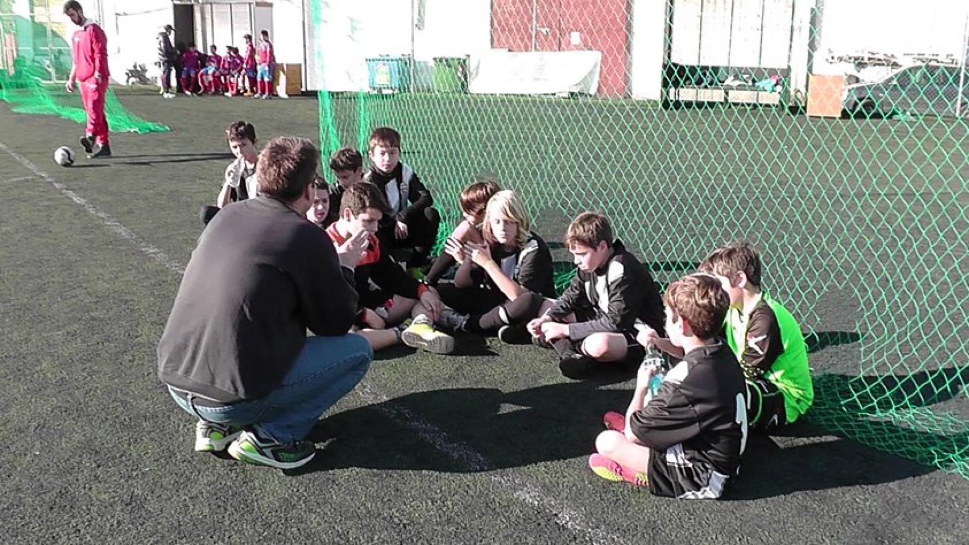 20-21 ΔΕΚ, ΠΟΔΟΣΦΑΙΡΟ ΜΕΛΑΣ ο Αγιος Ελευθέριος