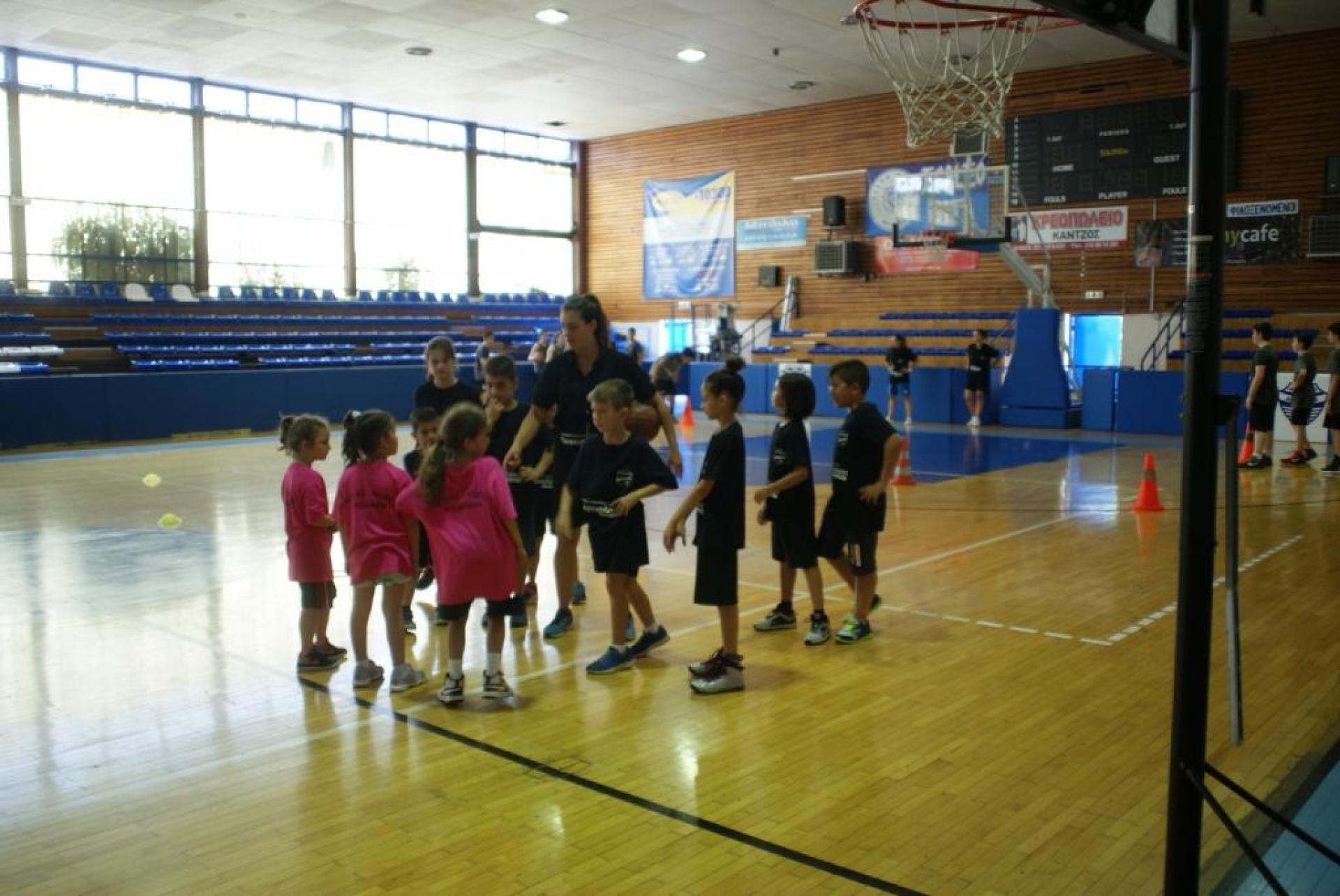 1ο Basketball Summercamp ΜΕΛΑΣ, εκμάθηση βασικών δεξιοτήτων